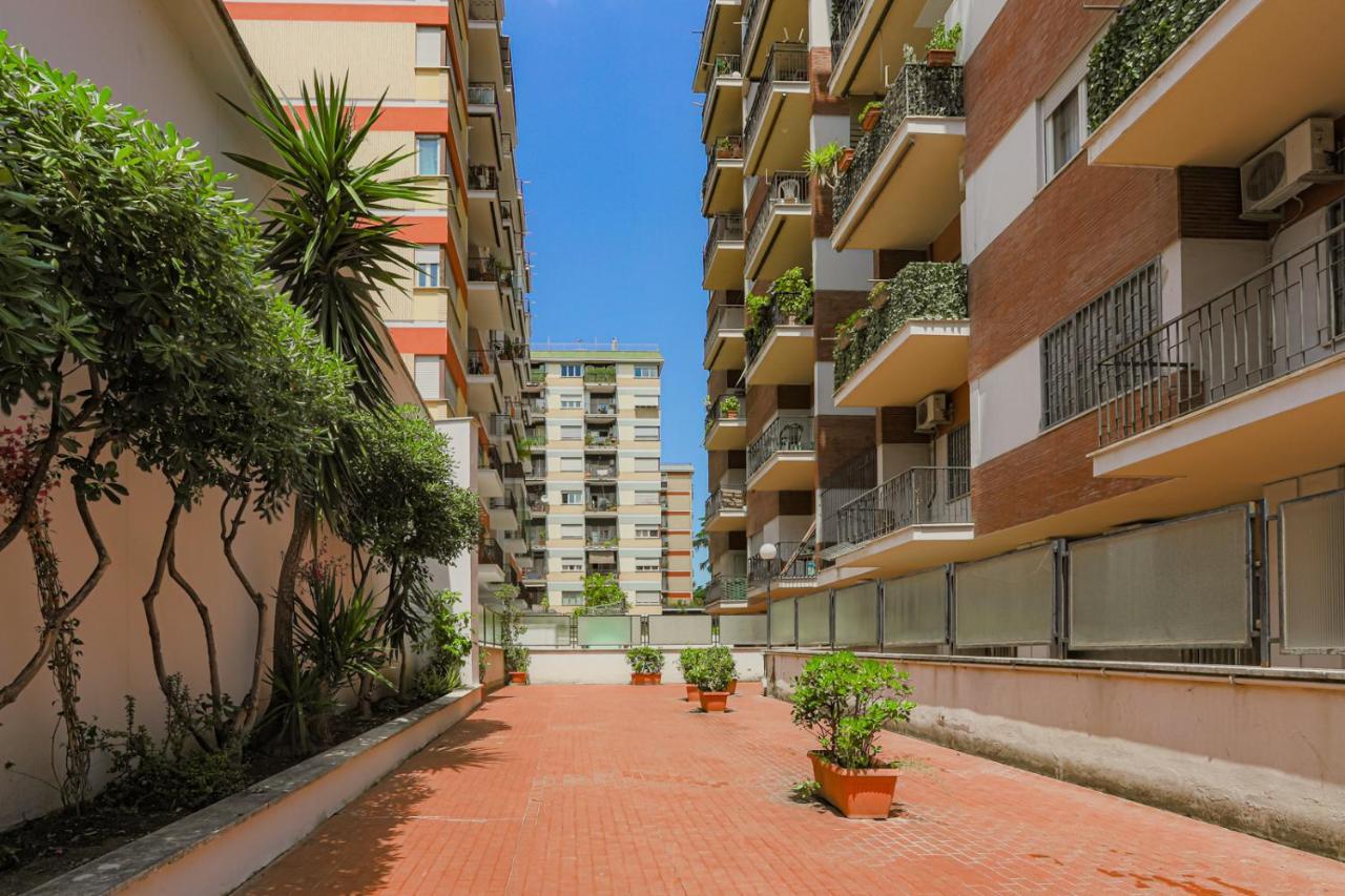 Tiburtina Flam Guest House Rom Exterior foto